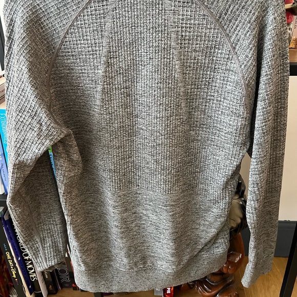 Lululemon Quarter Zip - Picture 3 of 3